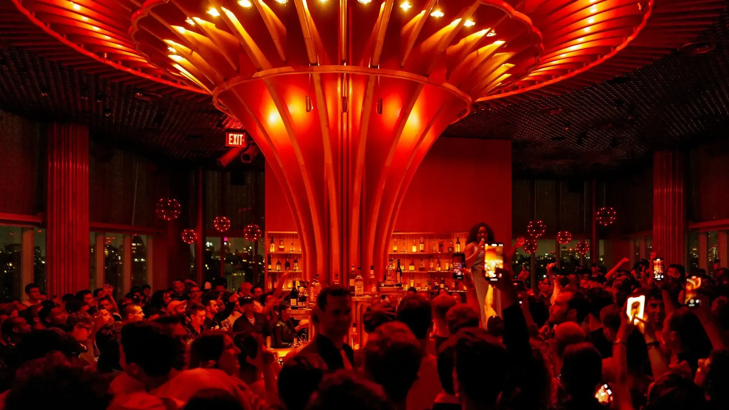 A packed evening at Le Bain